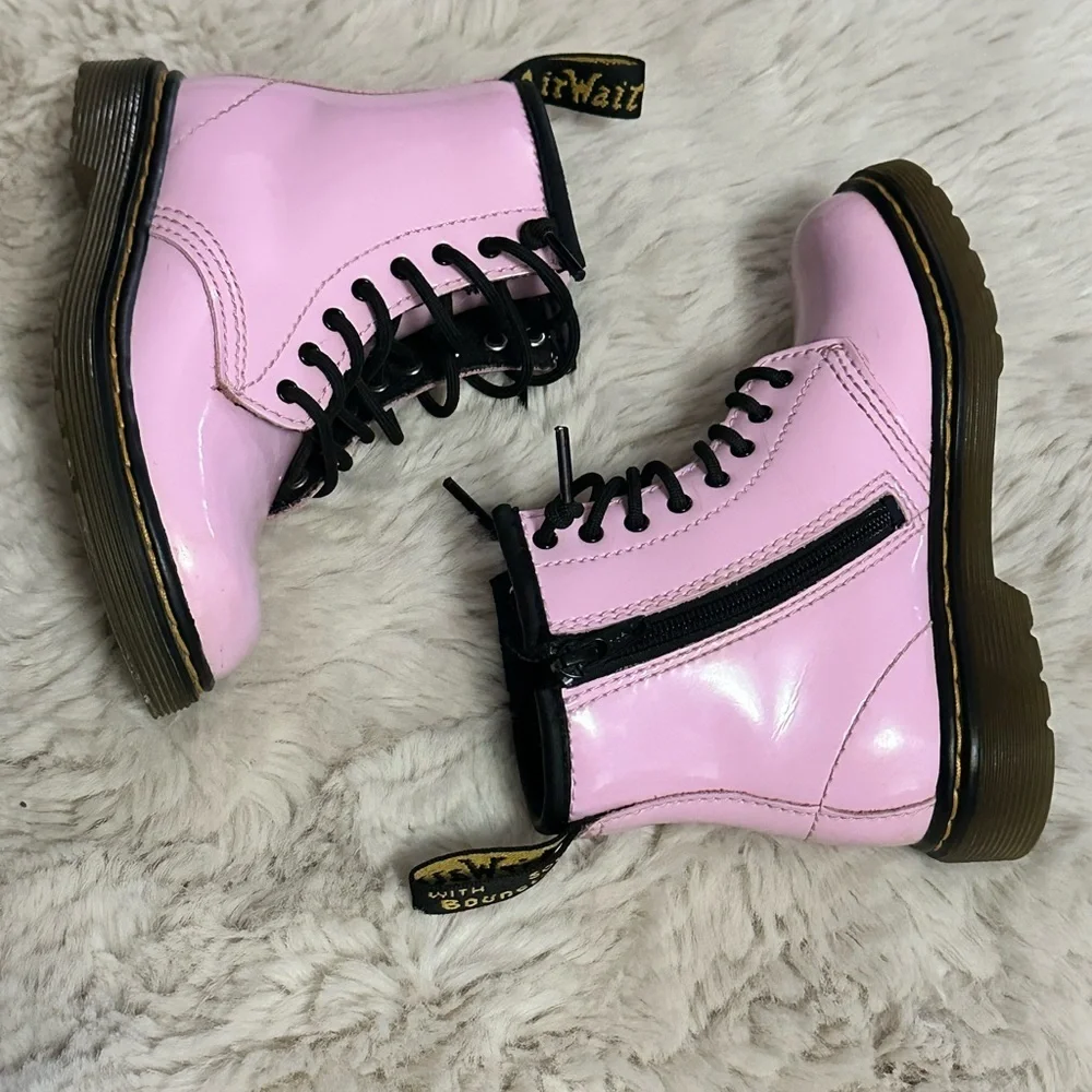 EUC Dr. Martens 1460 Boot - Kids Size 9